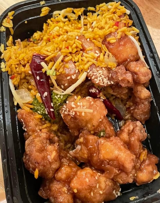 C24 Sesame Chicken.